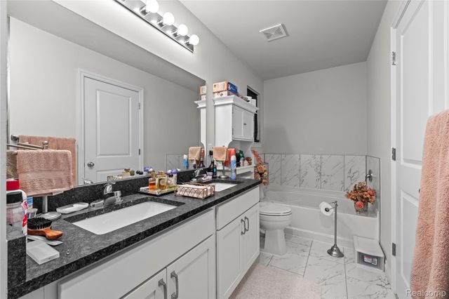 13704 Chester Court, Van Buren Charter Township, MI 48111