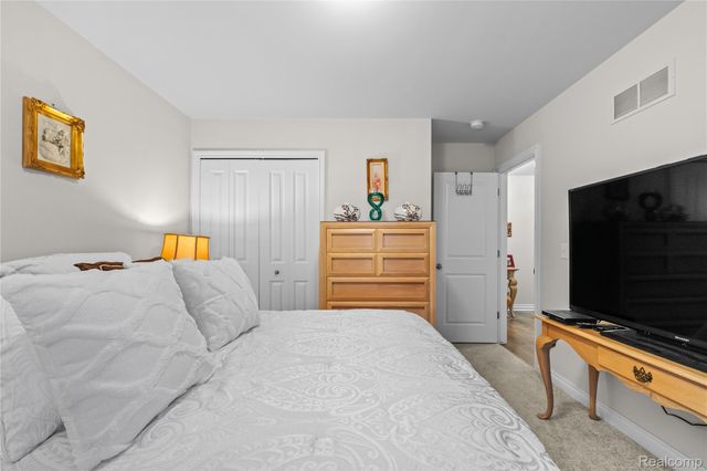 13704 Chester Court, Van Buren Charter Township, MI 48111