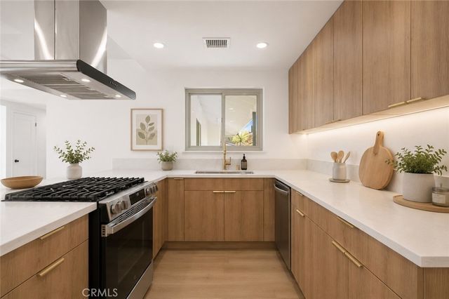 27611 Foster, Highland, CA 92346