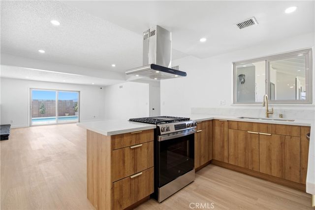27611 Foster, Highland, CA 92346