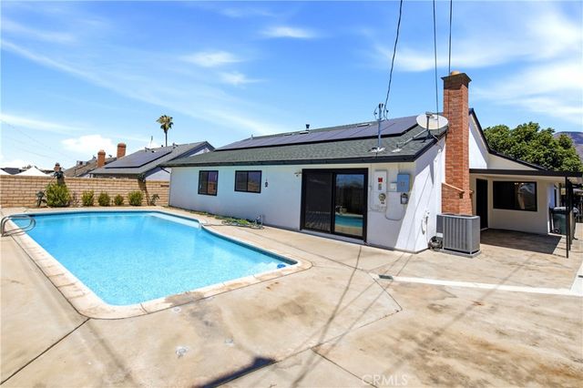 27611 Foster, Highland, CA 92346