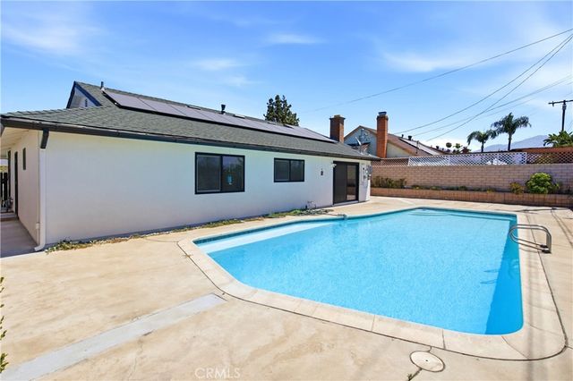 27611 Foster, Highland, CA 92346