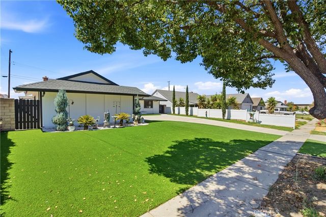 27611 Foster, Highland, CA 92346