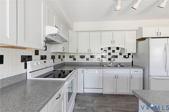 12003 Warrington Ct, Henrico, VA 23233