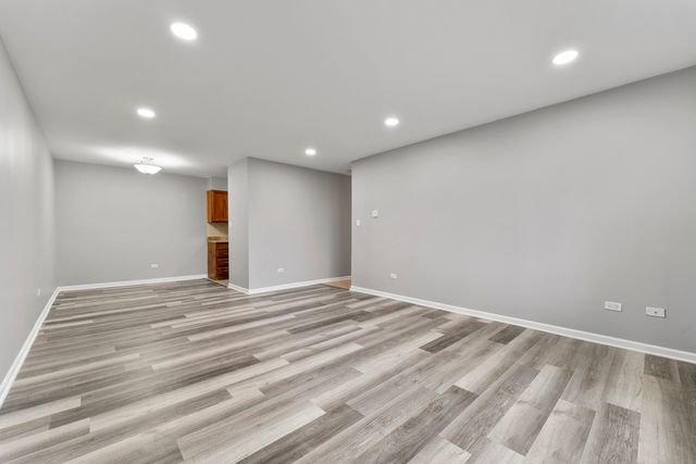 1500 Robin Circle 203, Hoffman Estates, IL 60169