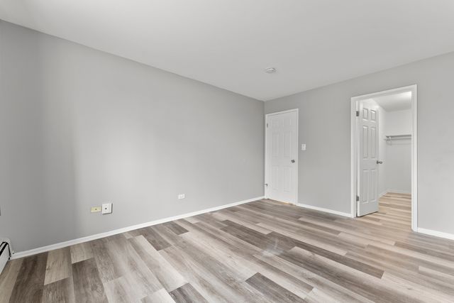 1500 Robin Circle 203, Hoffman Estates, IL 60169