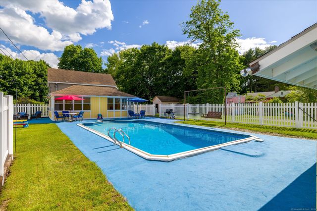 34 Pleasant Street 8, Plainfield, CT 06374