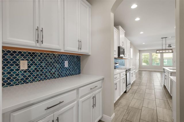 9561 WATERWAY PASSAGE DRIVE, Winter Garden, FL 34787