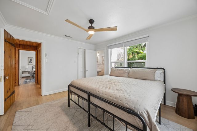 3102 W Jefferson Boulevard, Dallas, TX 75211