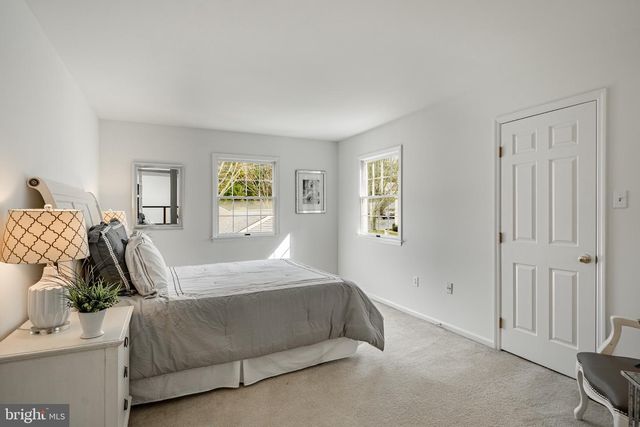 6 WINGSTONE LN, Devon, PA 19333