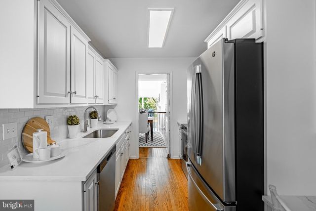 6 WINGSTONE LN, Devon, PA 19333