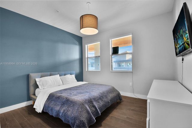 7865 NW 104th Ave 32, Doral, FL 33178