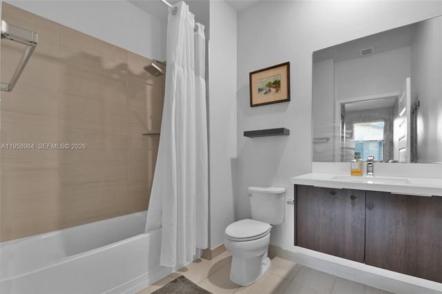 7865 NW 104th Ave 32, Doral, FL 33178