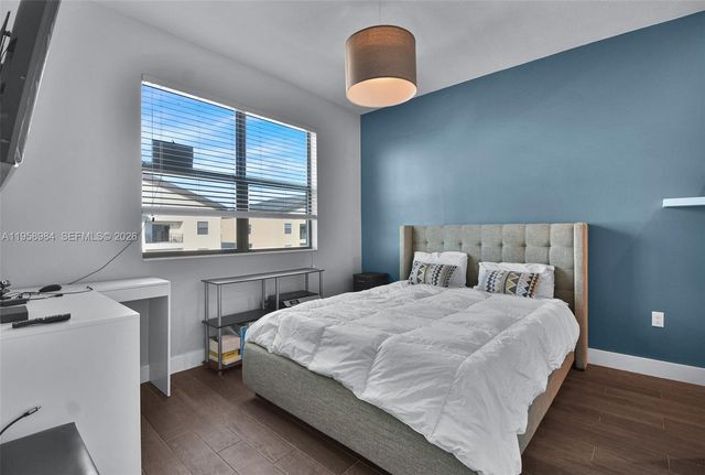 7865 NW 104th Ave 32, Doral, FL 33178