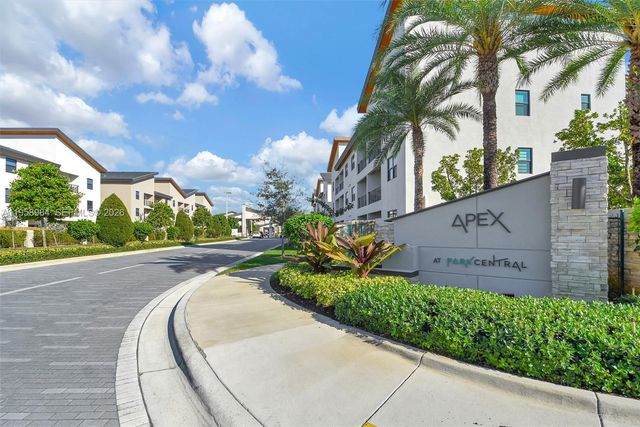 7865 NW 104th Ave 32, Doral, FL 33178