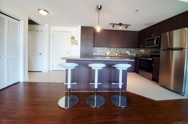 1080 Park Blvd 817, San Diego, CA 92101