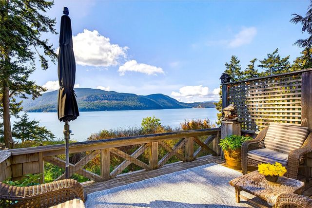 5132 West Shore Road, Anacortes, WA 98221