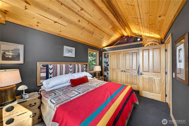 5132 West Shore Road, Anacortes, WA 98221