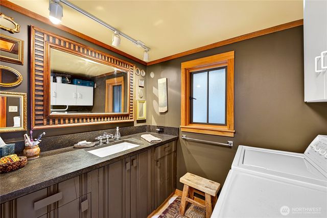 5132 West Shore Road, Anacortes, WA 98221