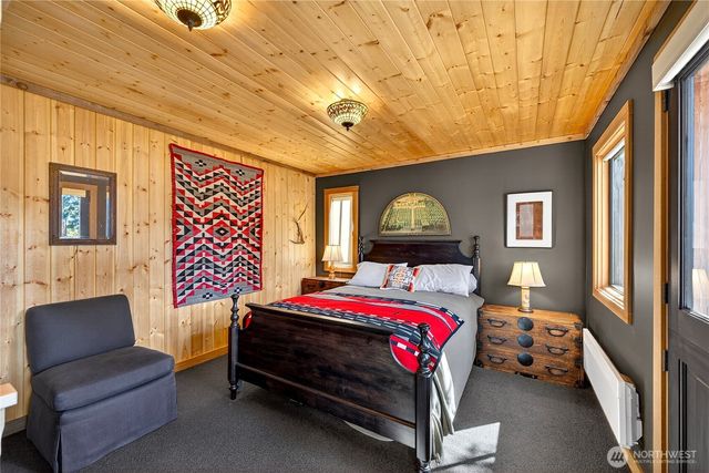 5132 West Shore Road, Anacortes, WA 98221