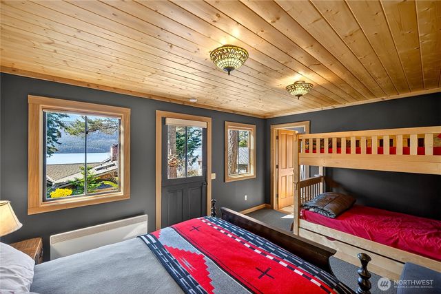 5132 West Shore Road, Anacortes, WA 98221