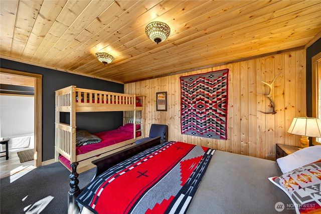 5132 West Shore Road, Anacortes, WA 98221