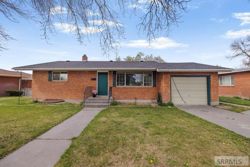 Image 1 of property listing at 1219 10th Street, Idaho Falls, ID 83404