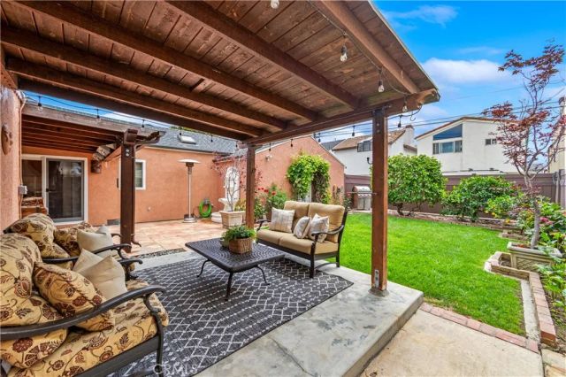 312 15th, Seal Beach, CA 90740