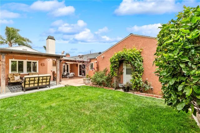 312 15th, Seal Beach, CA 90740