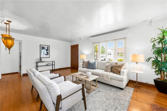 312 15th, Seal Beach, CA 90740
