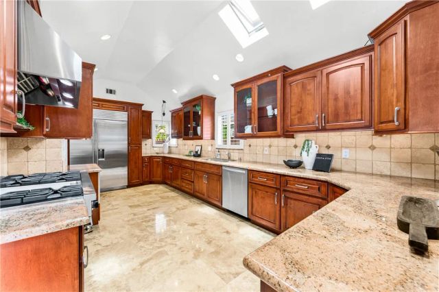 312 15th, Seal Beach, CA 90740