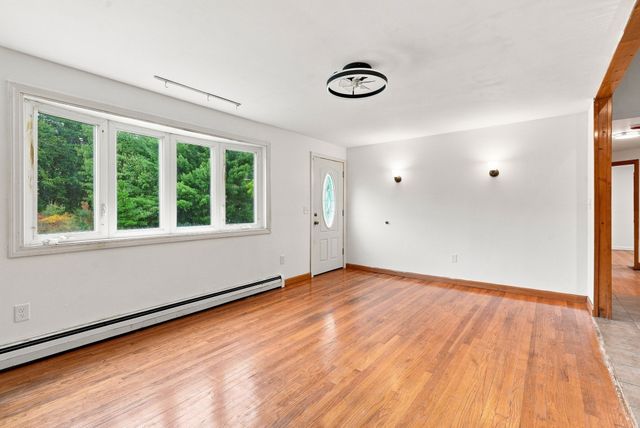 45 Campbell Dr, Easthampton, MA 01027