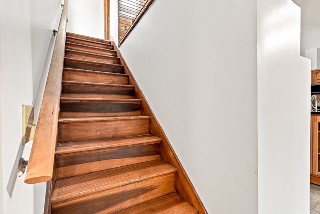 45 Campbell Dr, Easthampton, MA 01027