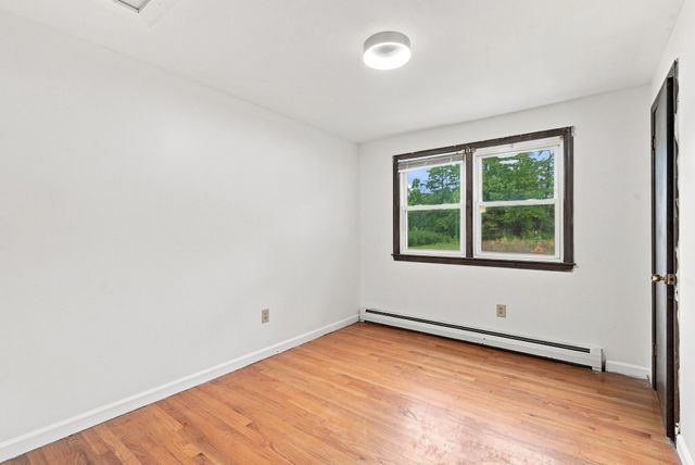 45 Campbell Dr, Easthampton, MA 01027