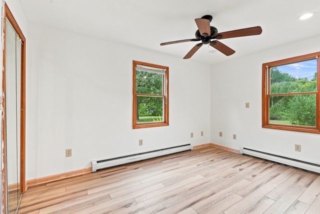 45 Campbell Dr, Easthampton, MA 01027