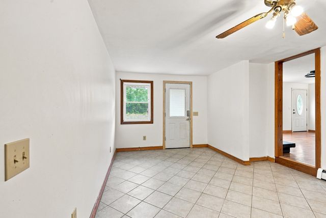 45 Campbell Dr, Easthampton, MA 01027