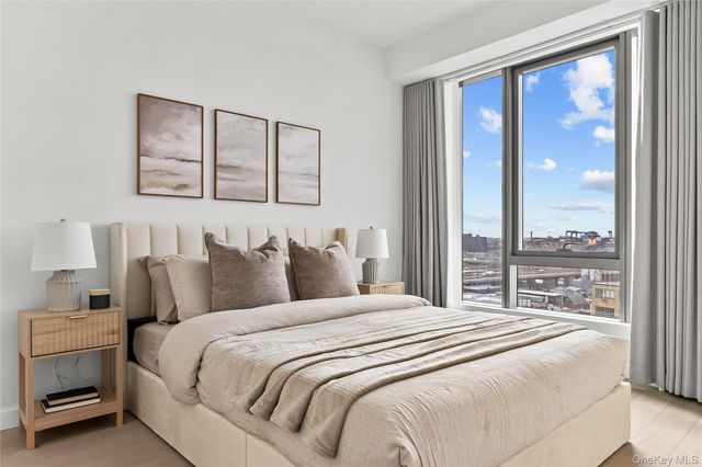 33-71 Prince St 7E, Flushing, NY 11354