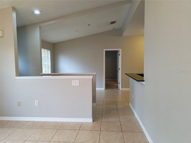 826 GRAND REGENCY POINT 202, Altamonte Springs, FL 32714