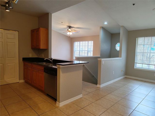 826 GRAND REGENCY POINT 202, Altamonte Springs, FL 32714