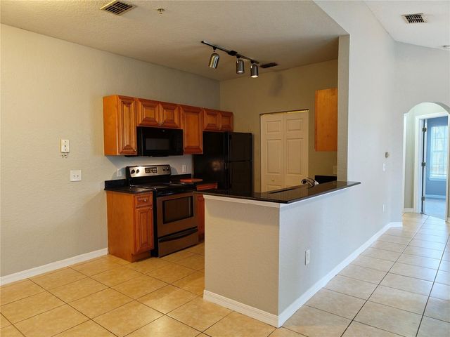 826 GRAND REGENCY POINT 202, Altamonte Springs, FL 32714