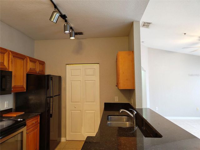 826 GRAND REGENCY POINT 202, Altamonte Springs, FL 32714