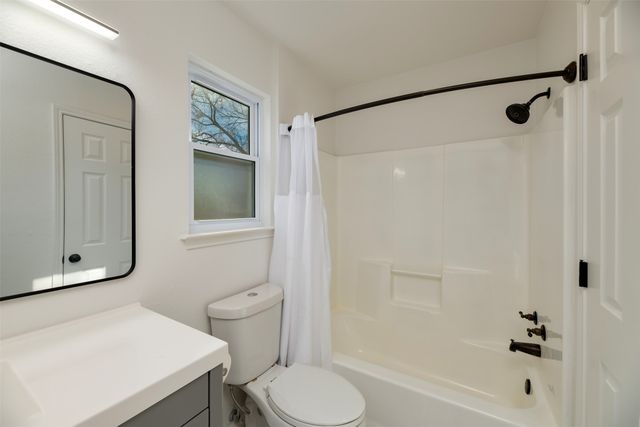 485 Ashley Lane, Roanoke, TX 76262