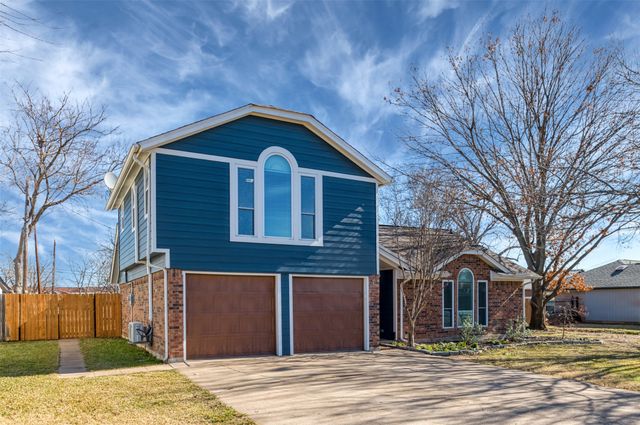 485 Ashley Lane, Roanoke, TX 76262