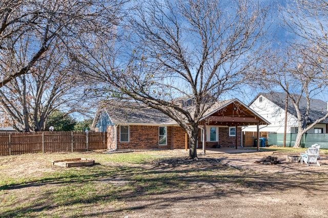 485 Ashley Lane, Roanoke, TX 76262