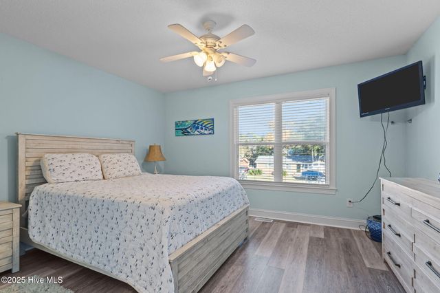 313 Loblolly Street, Emerald Isle, NC 28594