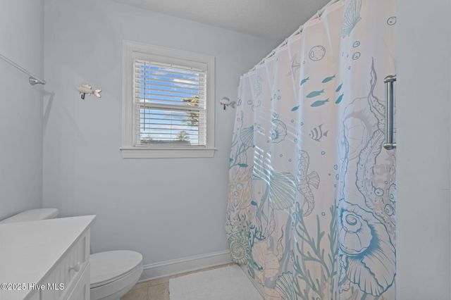 313 Loblolly Street, Emerald Isle, NC 28594