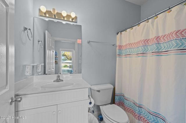 313 Loblolly Street, Emerald Isle, NC 28594