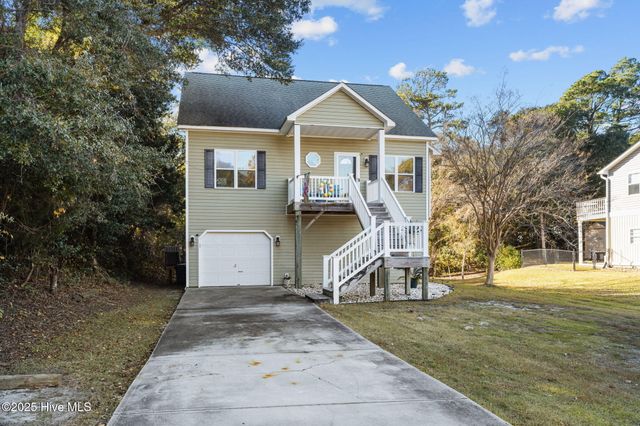 313 Loblolly Street, Emerald Isle, NC 28594