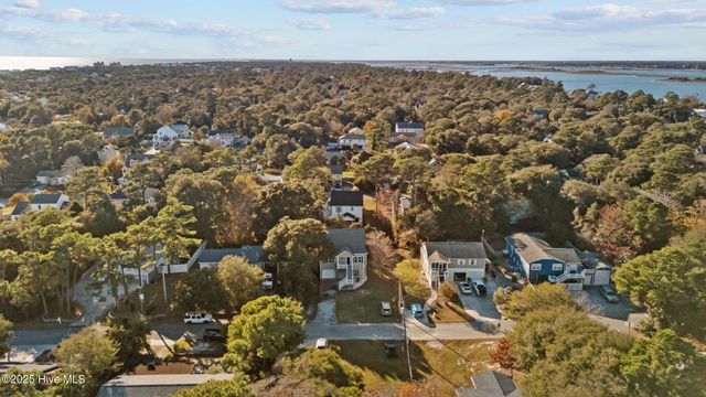 313 Loblolly Street, Emerald Isle, NC 28594