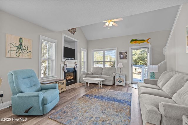 313 Loblolly Street, Emerald Isle, NC 28594